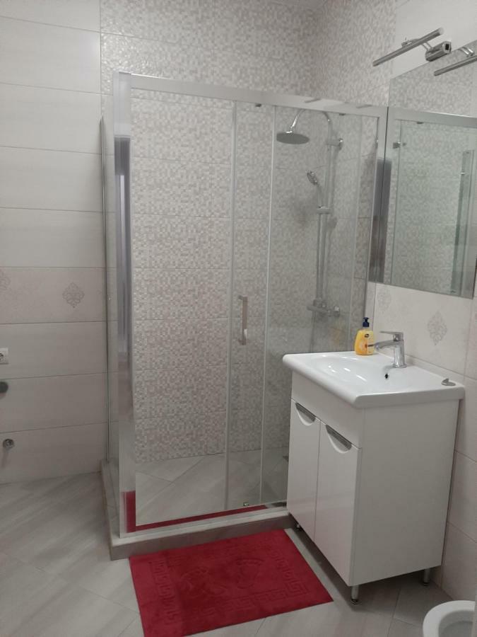 Apartment In Serbska Lviv Luaran gambar