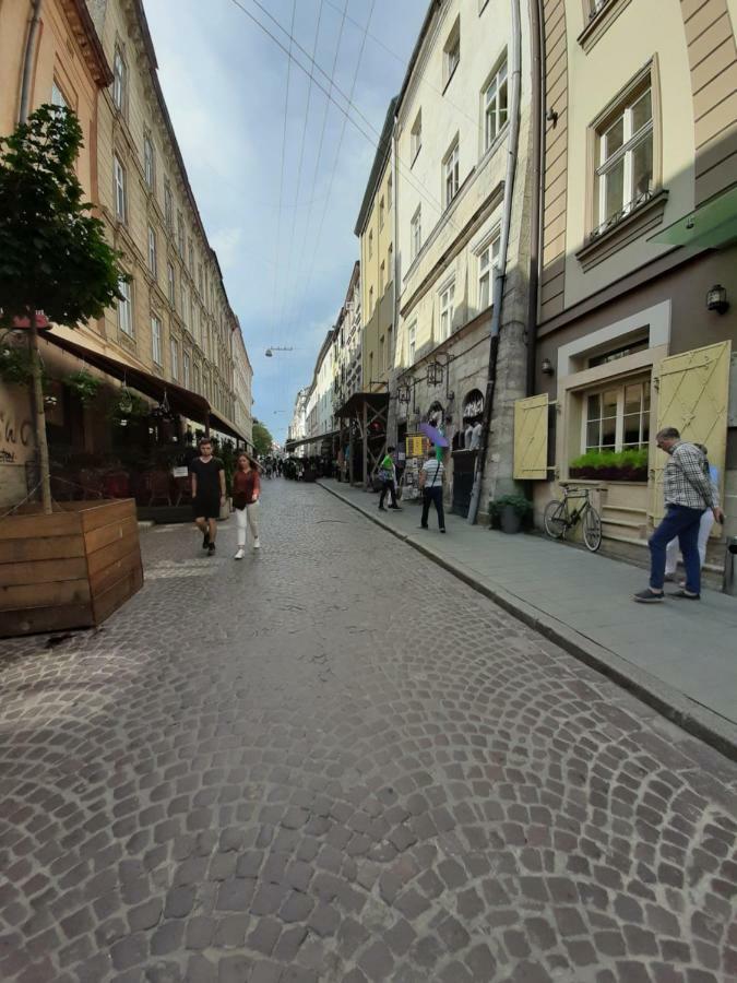 Apartment In Serbska Lviv Luaran gambar