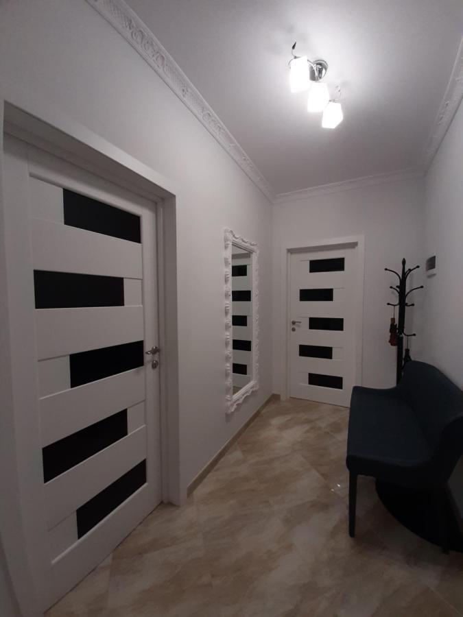 Apartment In Serbska Lviv Luaran gambar